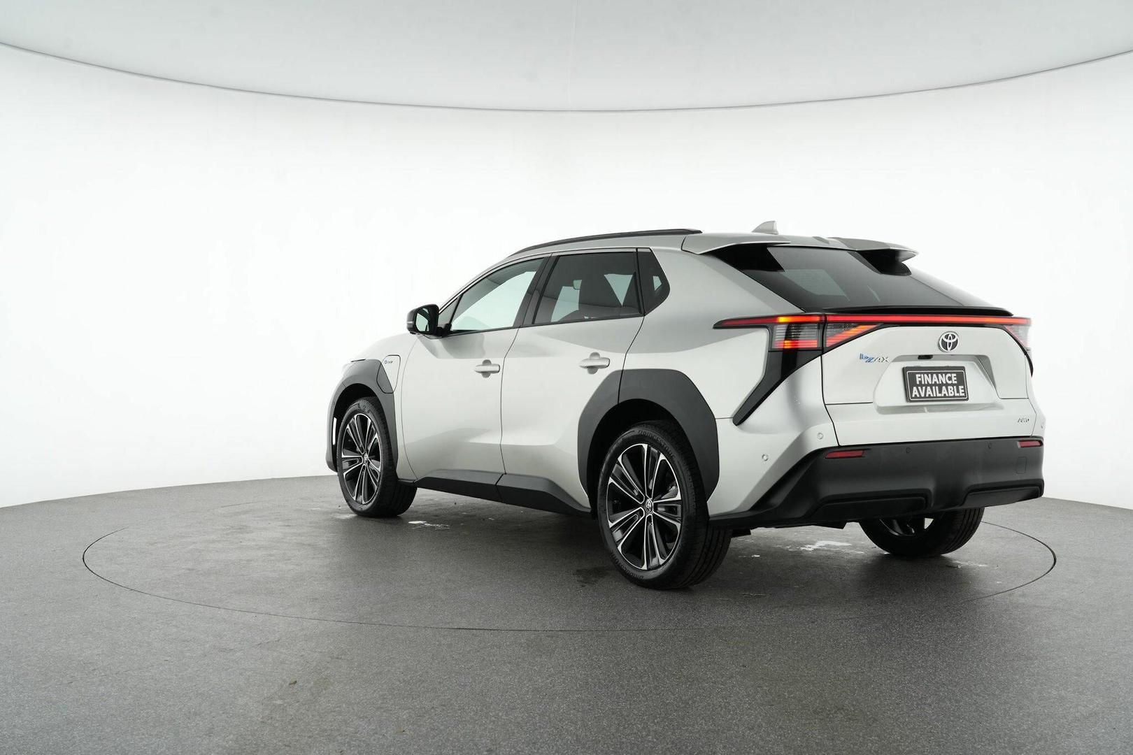 2024 Toyota bZ4X AWD in Silver