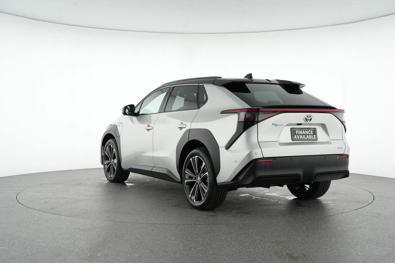 2024 Toyota bZ4X AWD in Silver