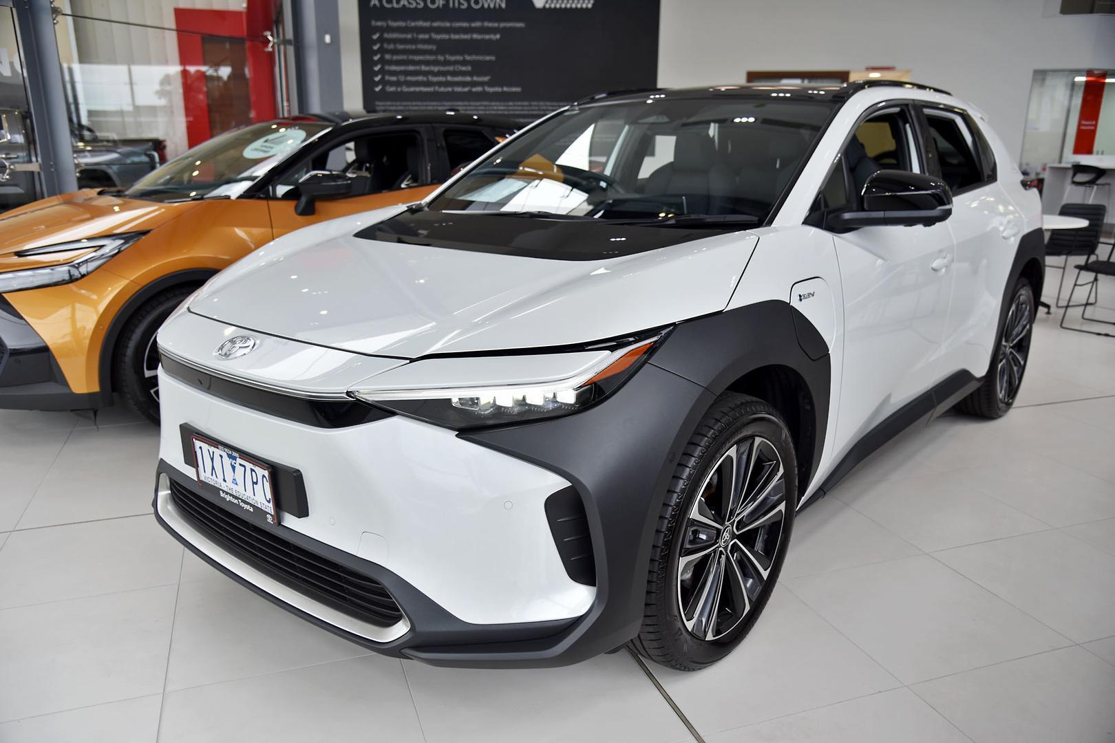 2023 Toyota bZ4X Standard AWD in White