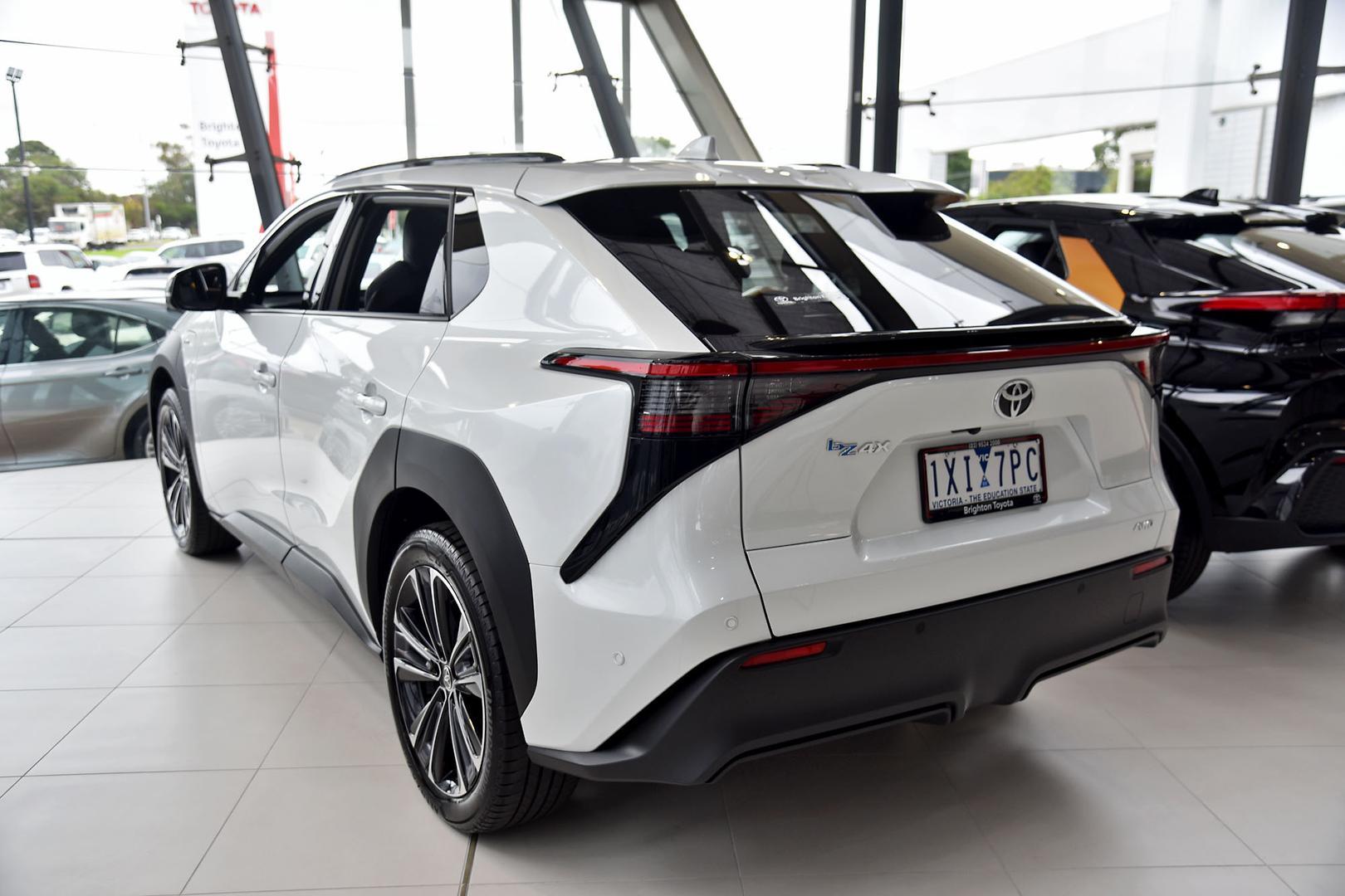 2023 Toyota bZ4X Standard AWD in White