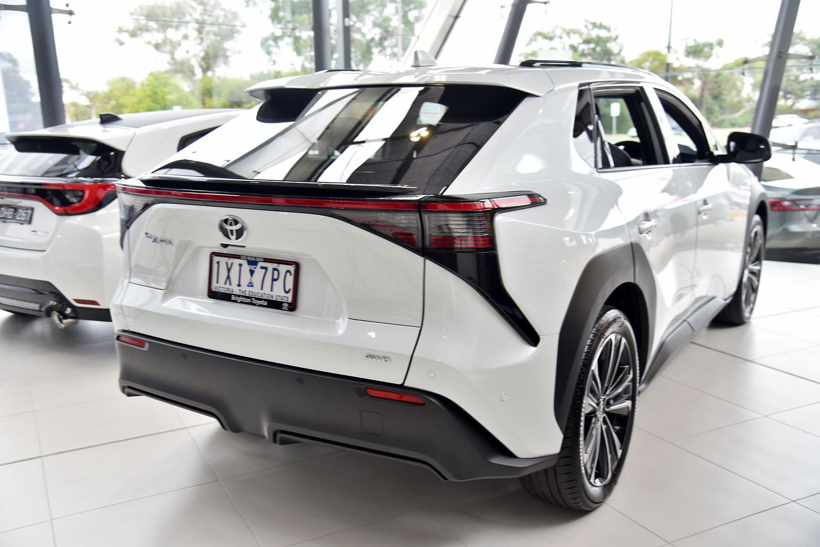 2023 Toyota bZ4X Standard AWD in White