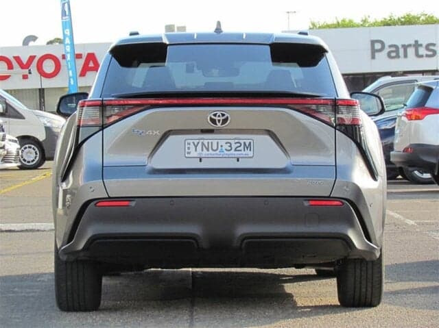 2023 Toyota bZ4X Standard AWD in Silver