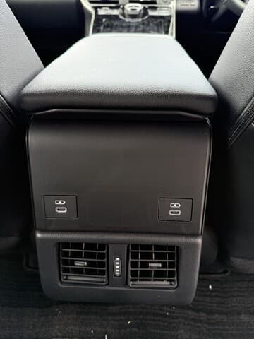 2024 Toyota bZ4X Standard AWD in Silver