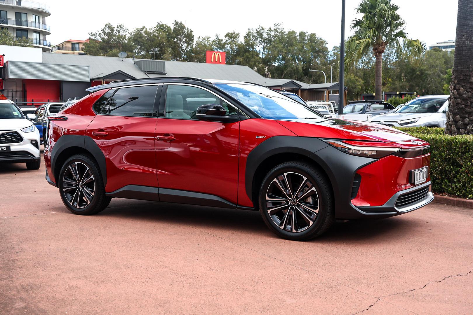 2023 Toyota bZ4X Standard AWD in Two Tone Red