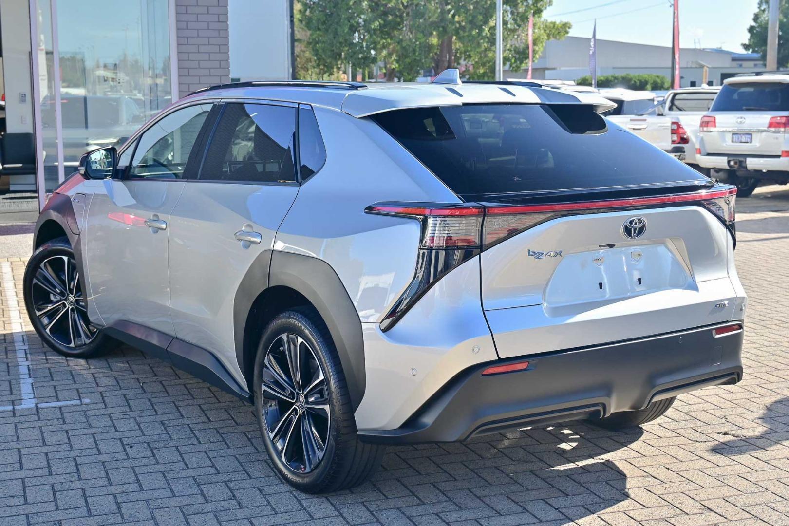 2024 Toyota bZ4X AWD in Silver