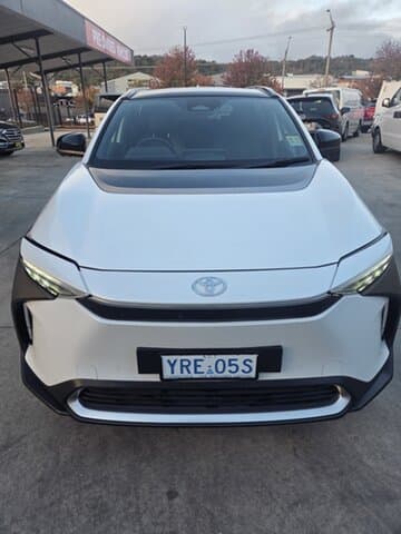 2024 Toyota bZ4X Standard AWD in White
