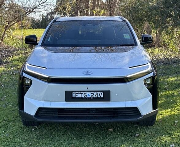 2025 Toyota bZ4X Standard 2WD in White