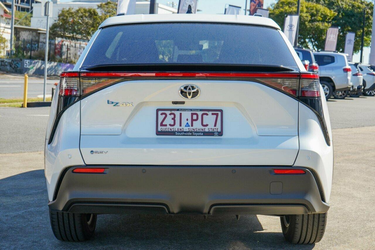 2025 Toyota bZ4X Standard 2WD in White