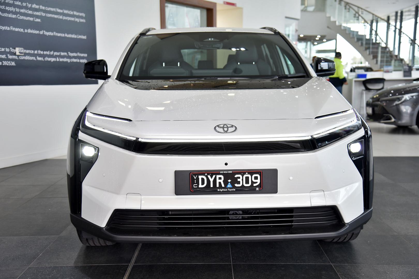 2025 Toyota bZ4X Standard 2WD in White