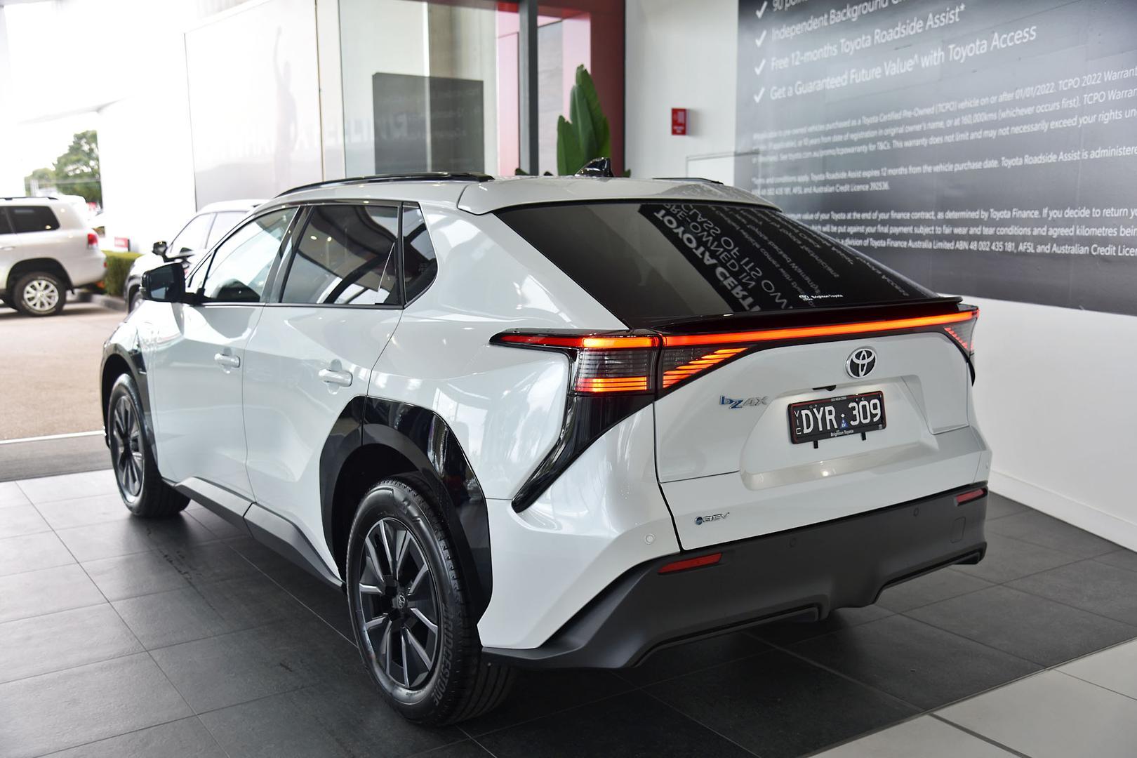 2025 Toyota bZ4X Standard 2WD in White