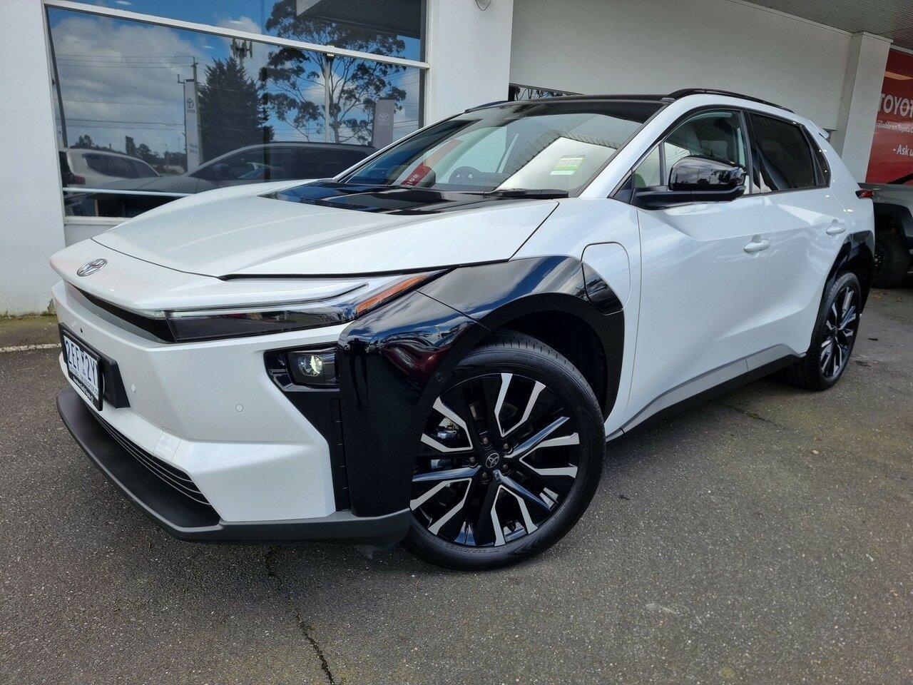 2025 Toyota bZ4X Standard AWD in White