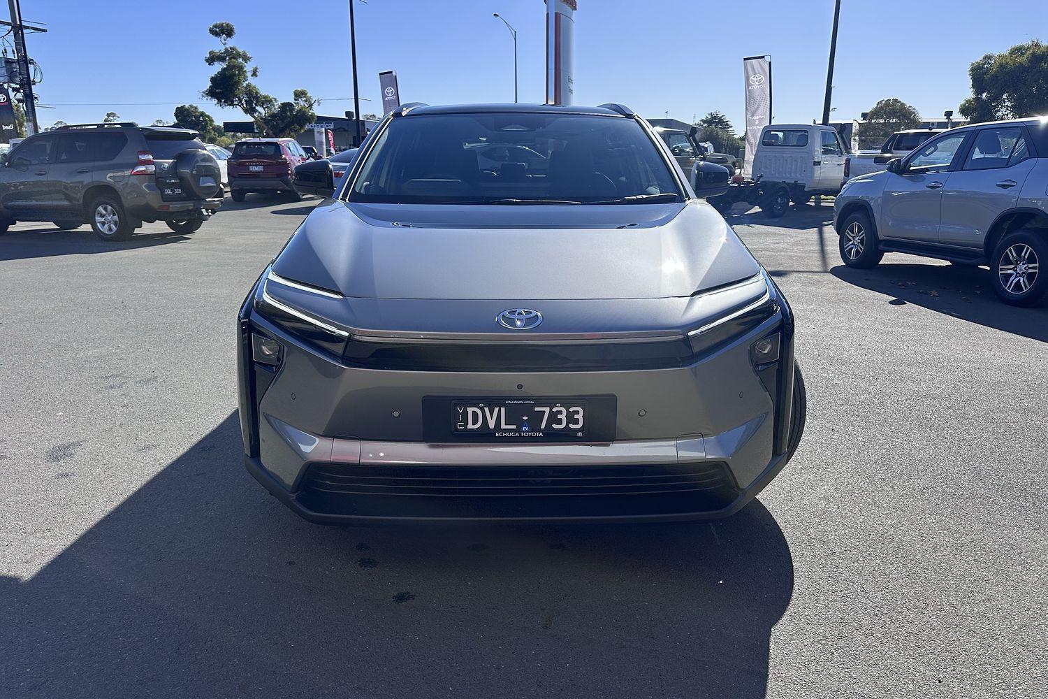 2025 Toyota bZ4X AWD in Silver
