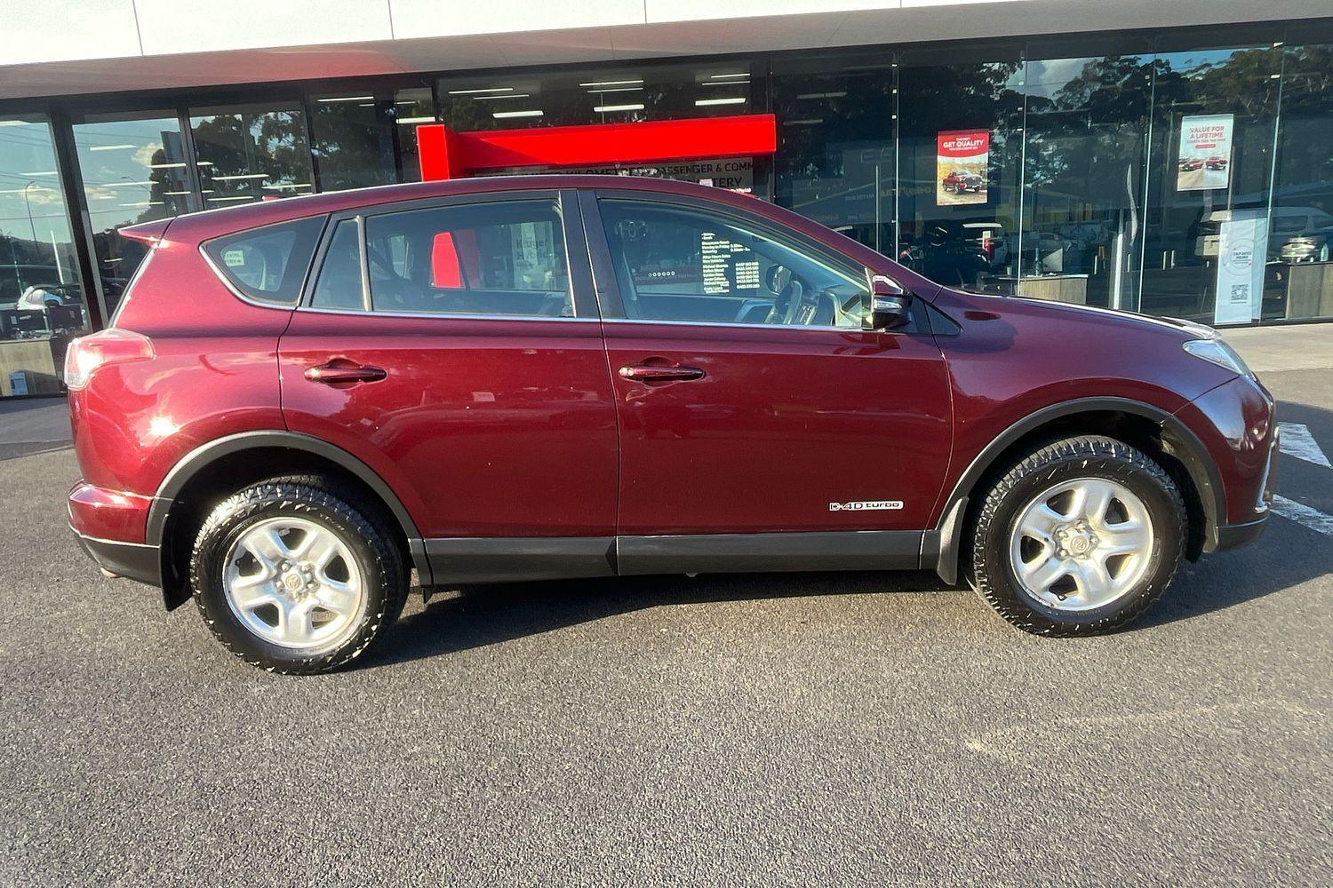 2017 Toyota RAV4 GXL in Red