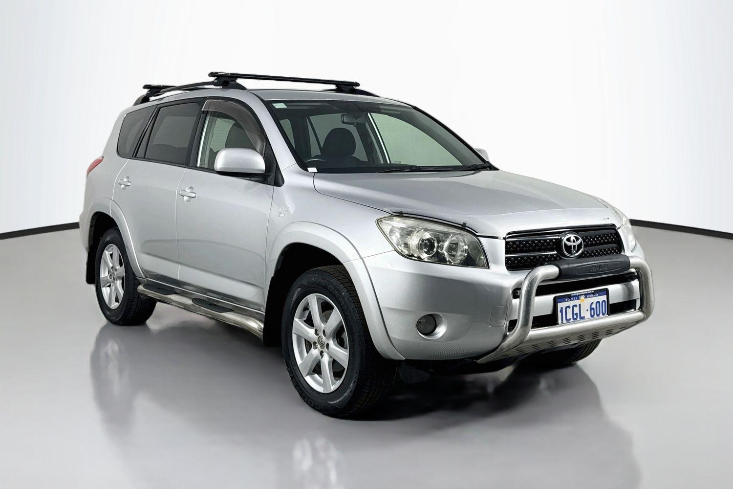 2006 Toyota RAV4 Cruiser in Silver