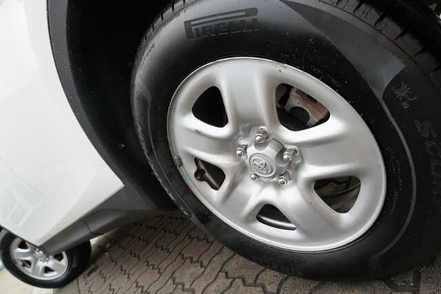 2013 Toyota RAV4 GX in White