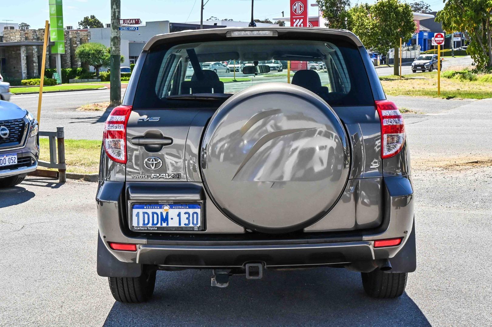 2009 Toyota RAV4 CV6 AWD in Beige