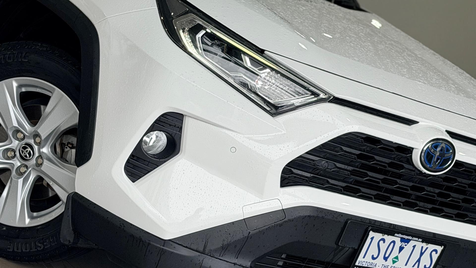 2020 Toyota RAV4 GX in White