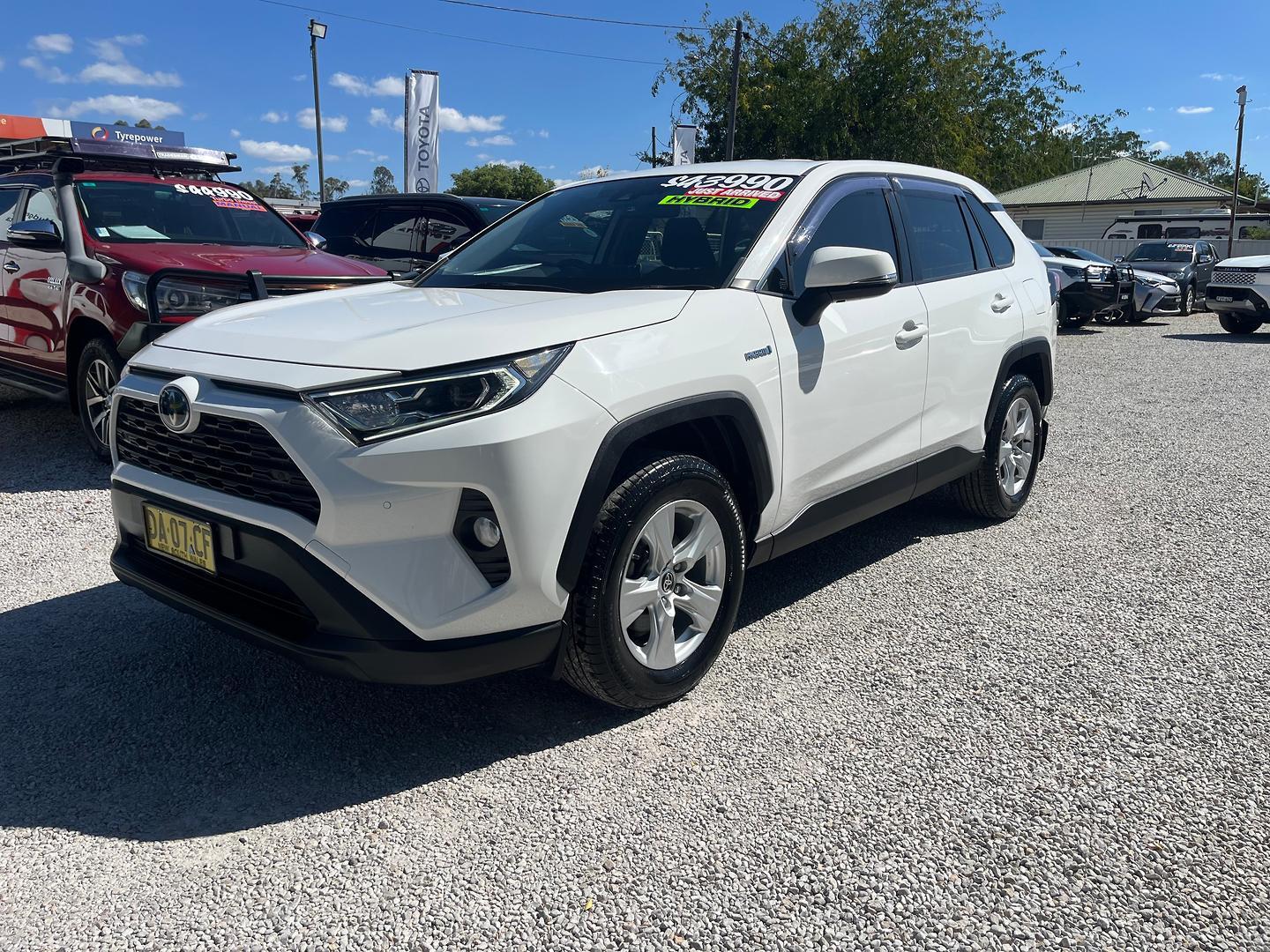 2021 Toyota RAV4 GX in White