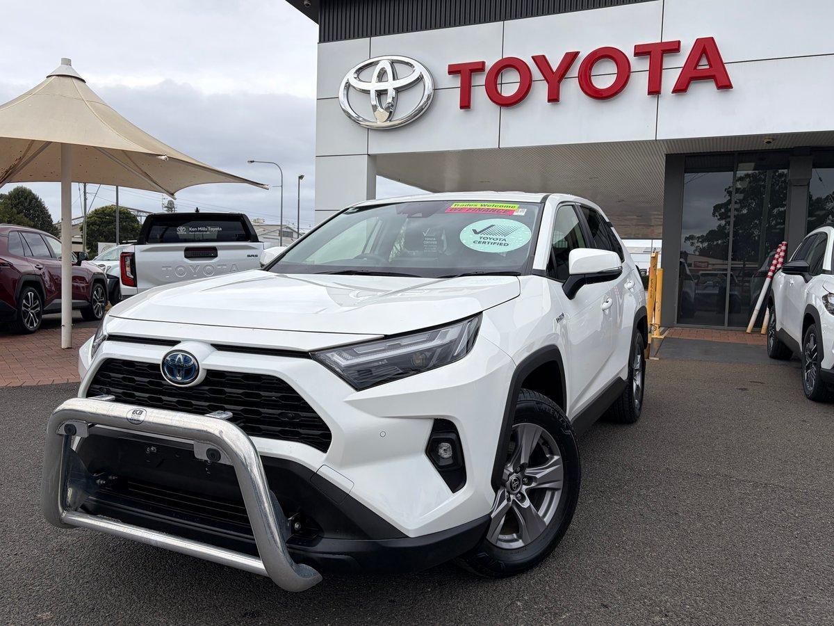 2023 Toyota RAV4 GX in White