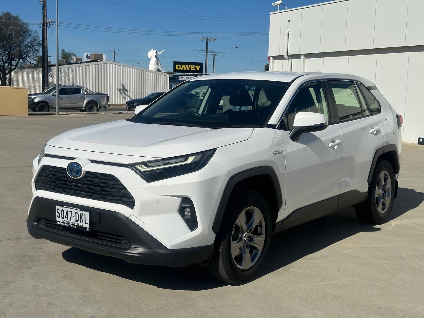 2023 Toyota RAV4 GX AWD in White