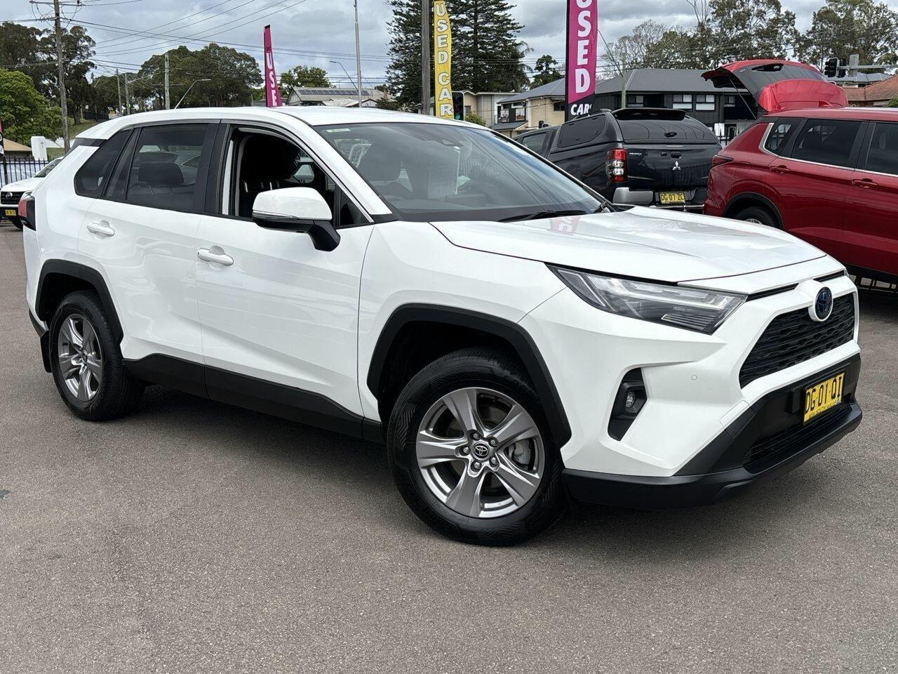 2023 Toyota RAV4 GX AWD in White