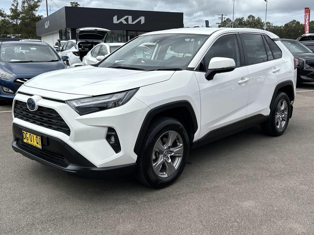 2023 Toyota RAV4 GX AWD in White