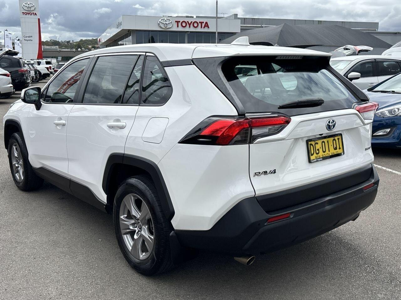 2023 Toyota RAV4 GX AWD in White