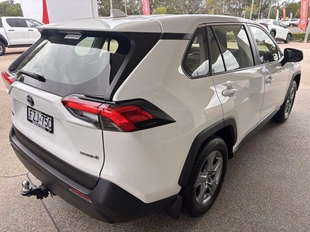 2023 Toyota RAV4 GX AWD in White