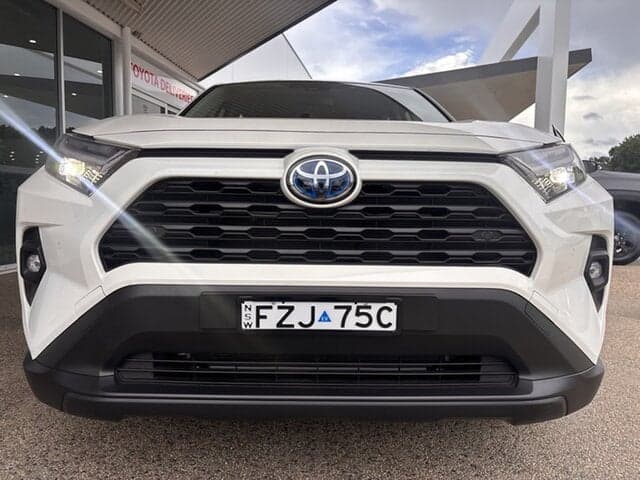 2023 Toyota RAV4 GX AWD in White