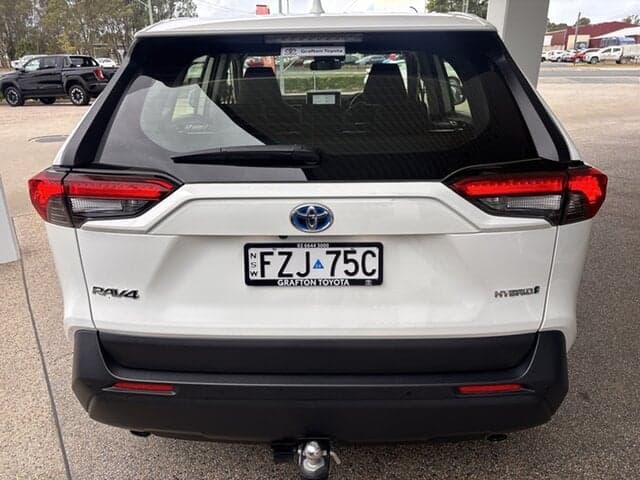 2023 Toyota RAV4 GX AWD in White