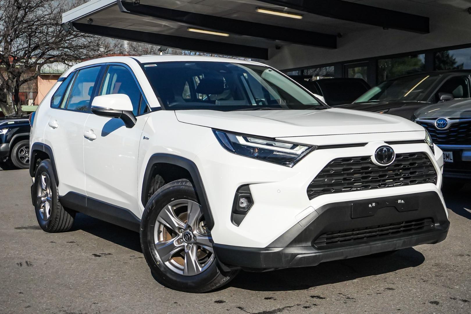 2025 Toyota RAV4 GX AWD in White