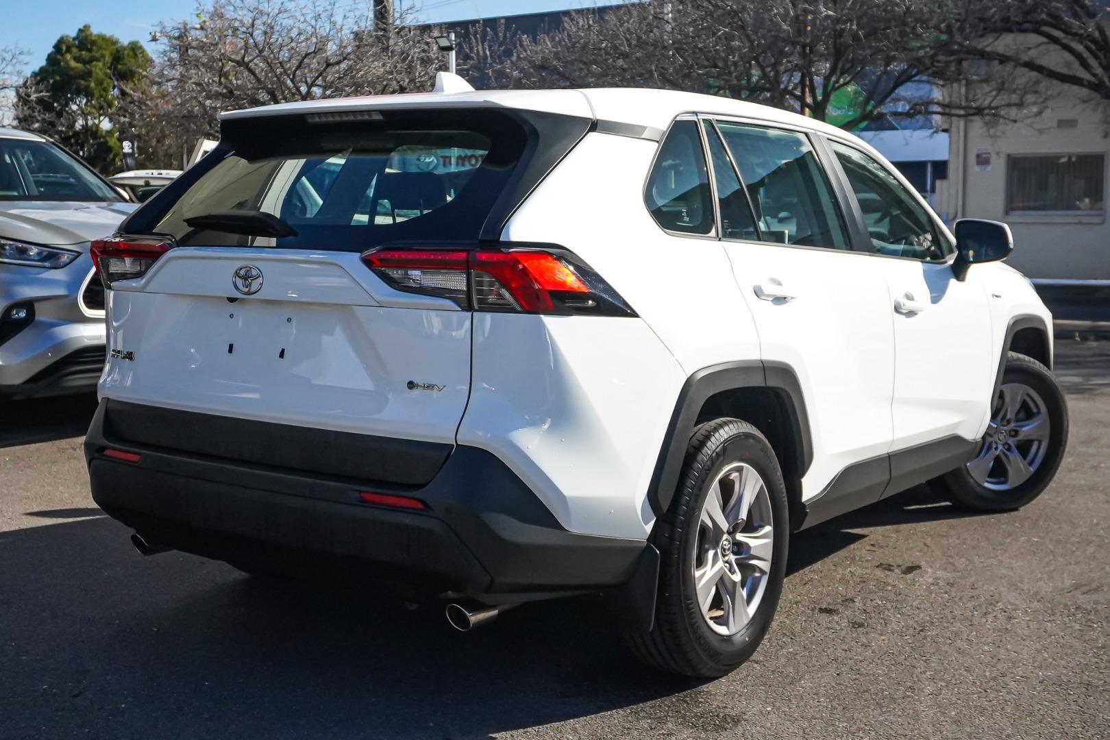 2025 Toyota RAV4 GX AWD in White