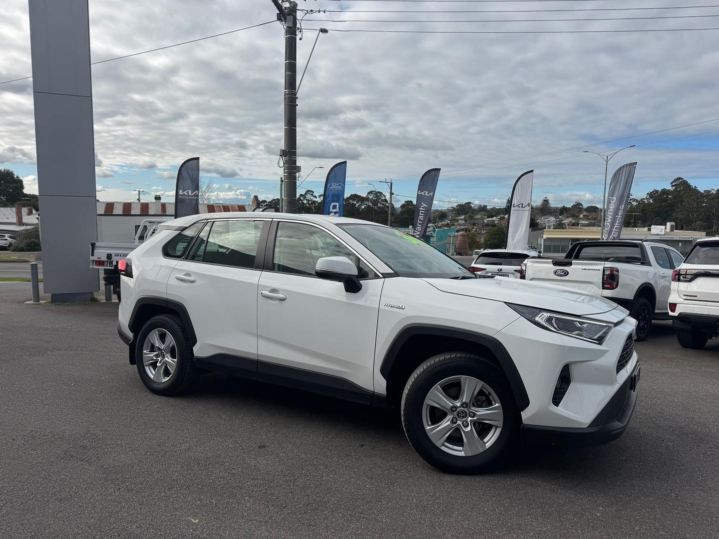 2020 Toyota RAV4 GX AWD in White