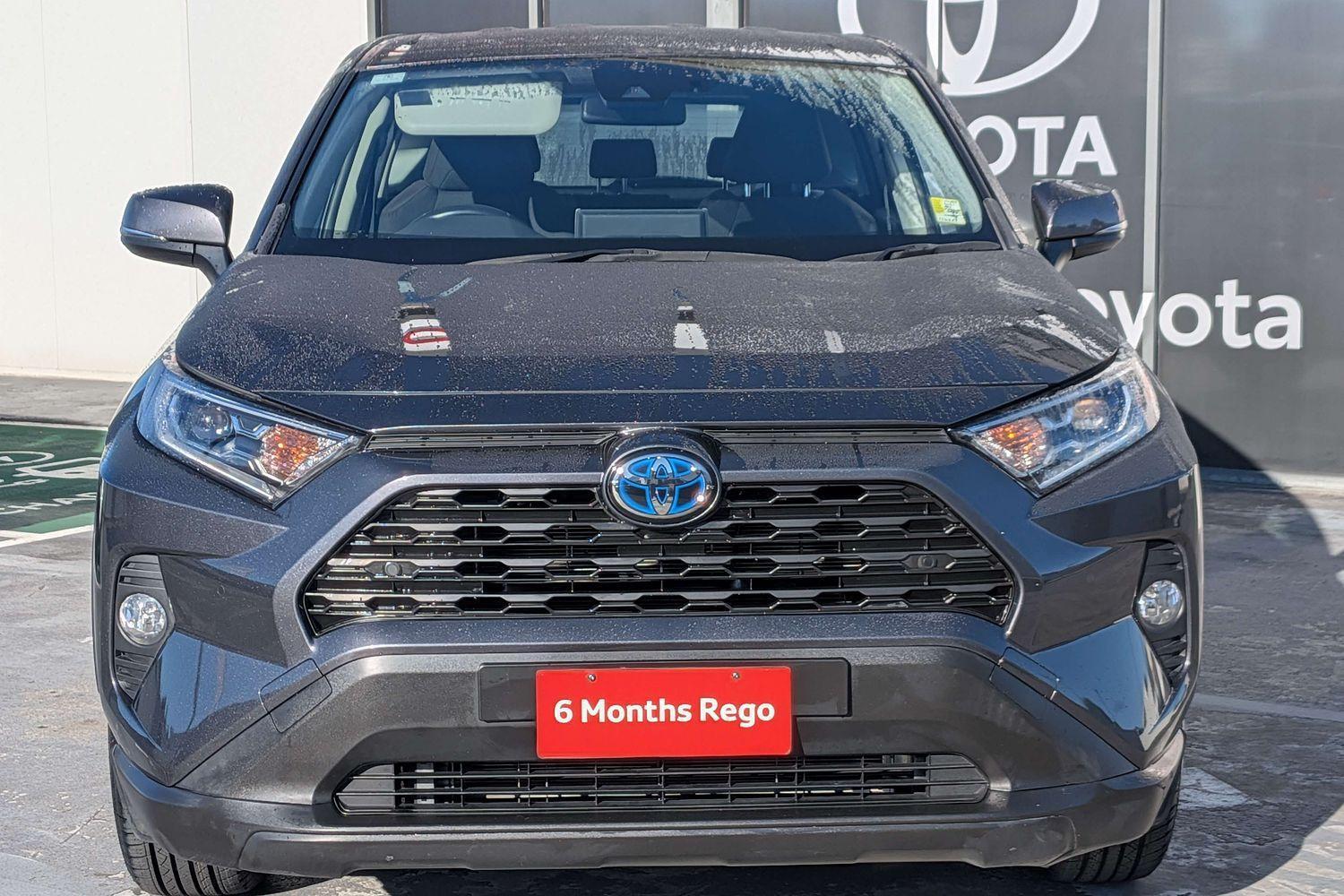 2021 Toyota RAV4 GX AWD in Silver