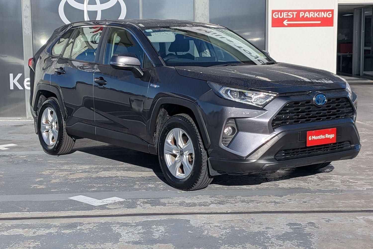 2021 Toyota RAV4 GX AWD in Silver