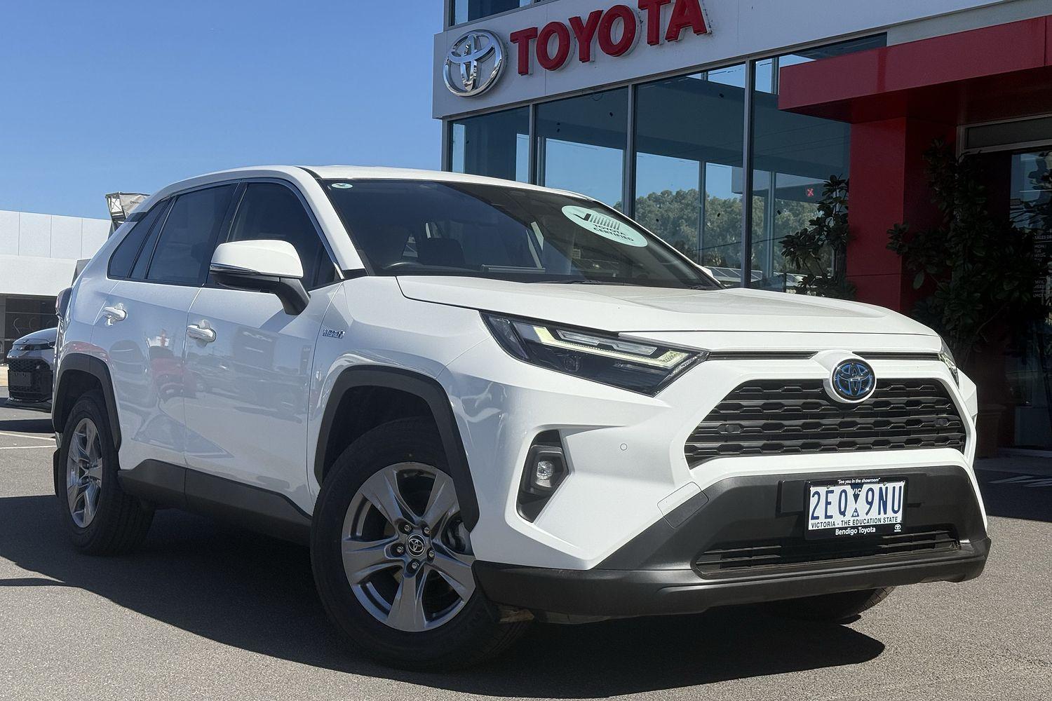 2023 Toyota RAV4 GX AWD in White