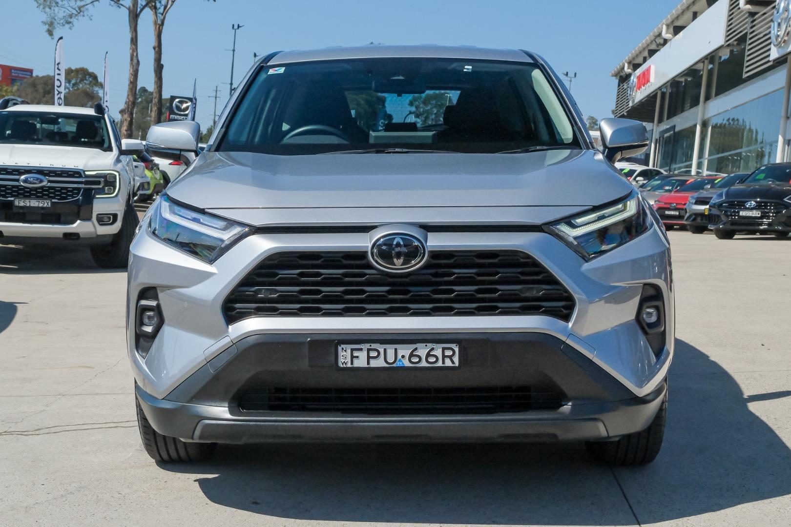2025 Toyota RAV4 GX AWD in Silver