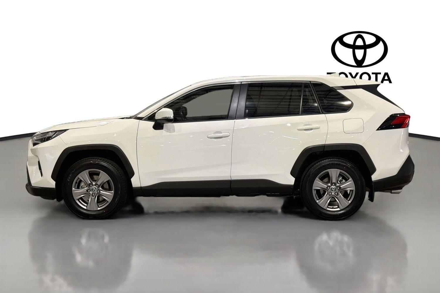 2022 Toyota RAV4 GX AWD in White