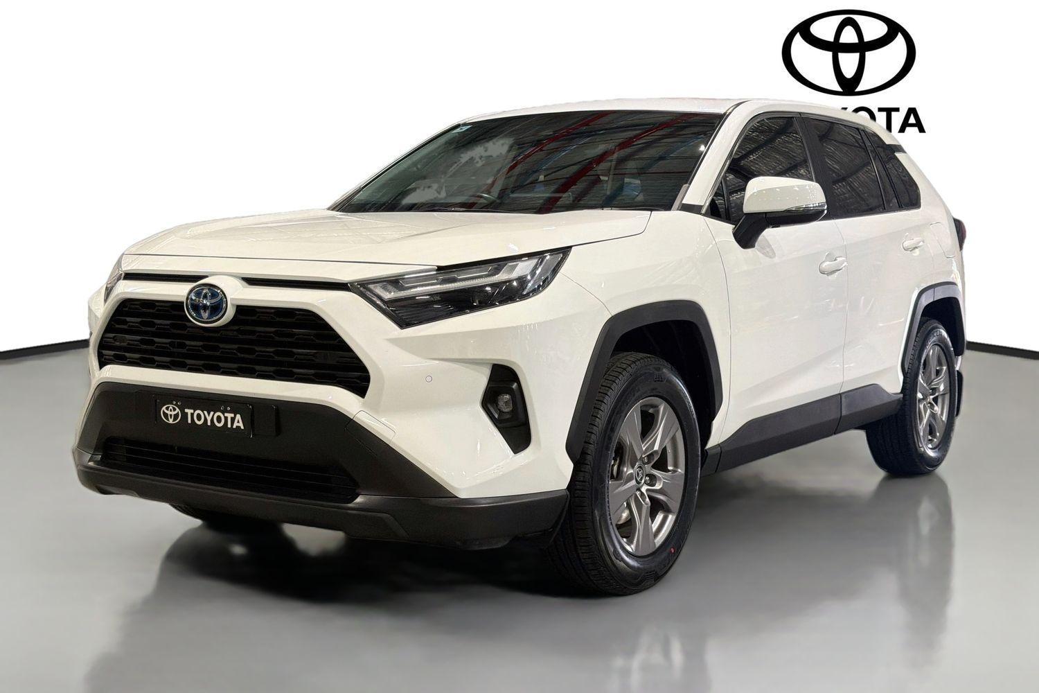 2022 Toyota RAV4 GX AWD in White