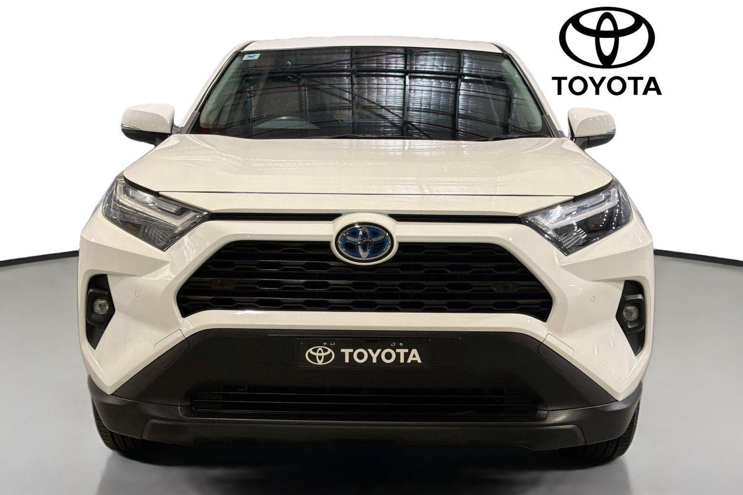 2022 Toyota RAV4 GX AWD in White