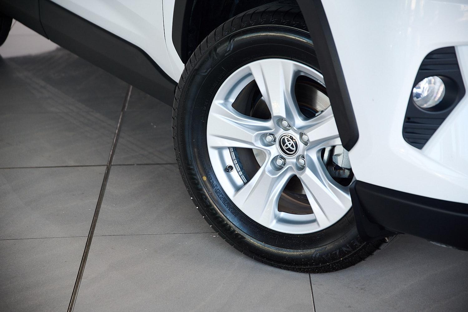 2021 Toyota RAV4 GX AWD in White