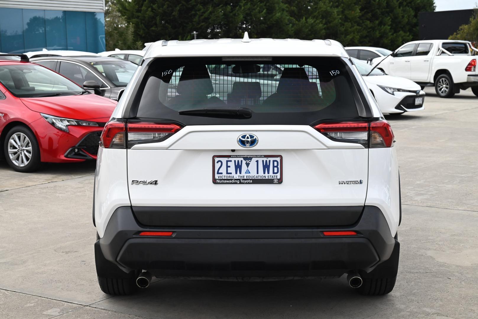 2022 Toyota RAV4 GX AWD in White