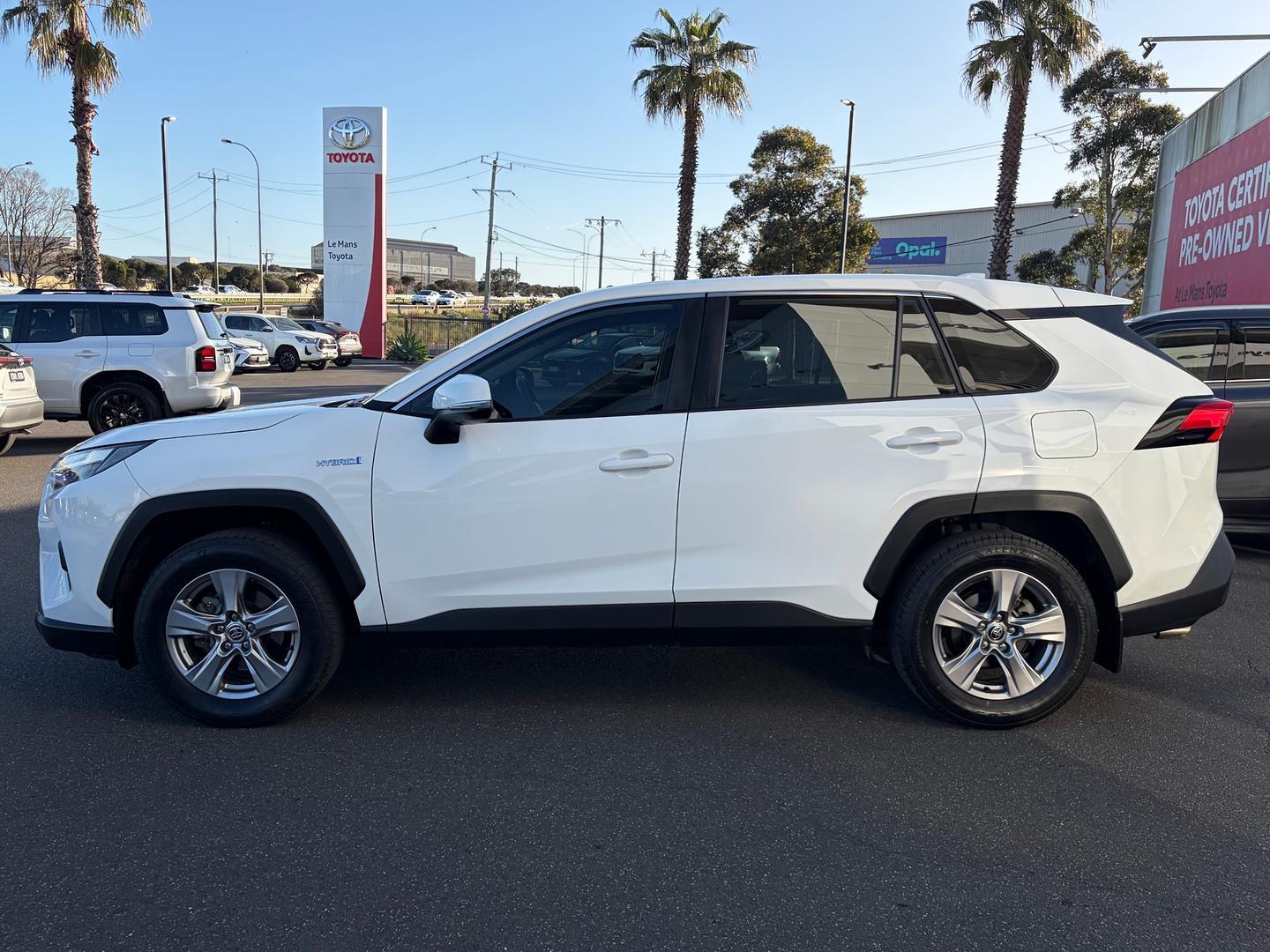 2023 Toyota RAV4 GX AWD in White