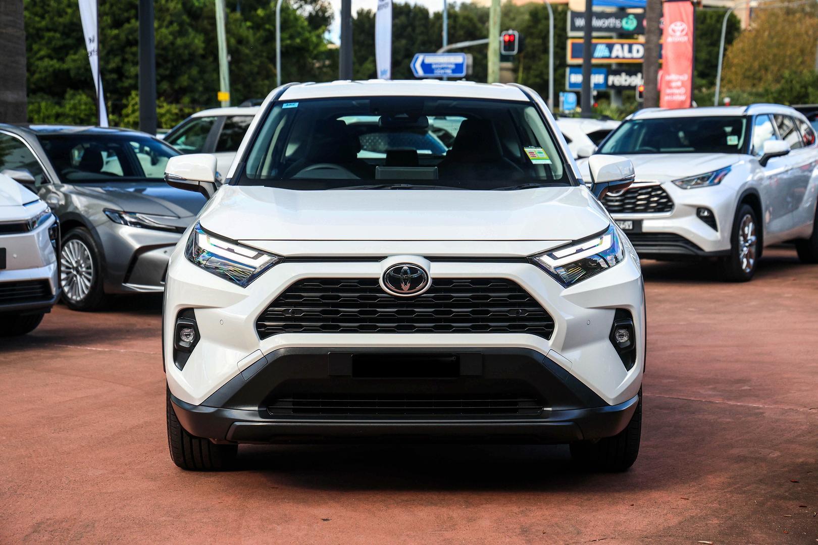 2025 Toyota RAV4 GX AWD in White