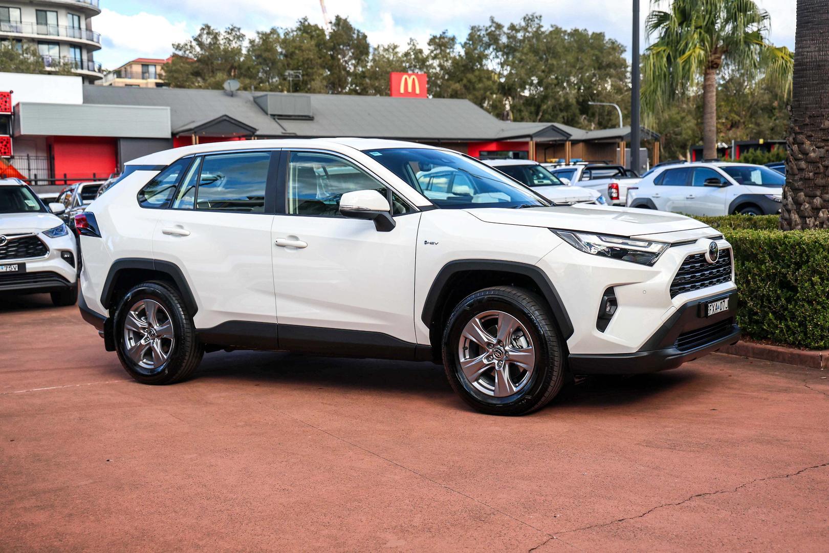 2025 Toyota RAV4 GX AWD in White