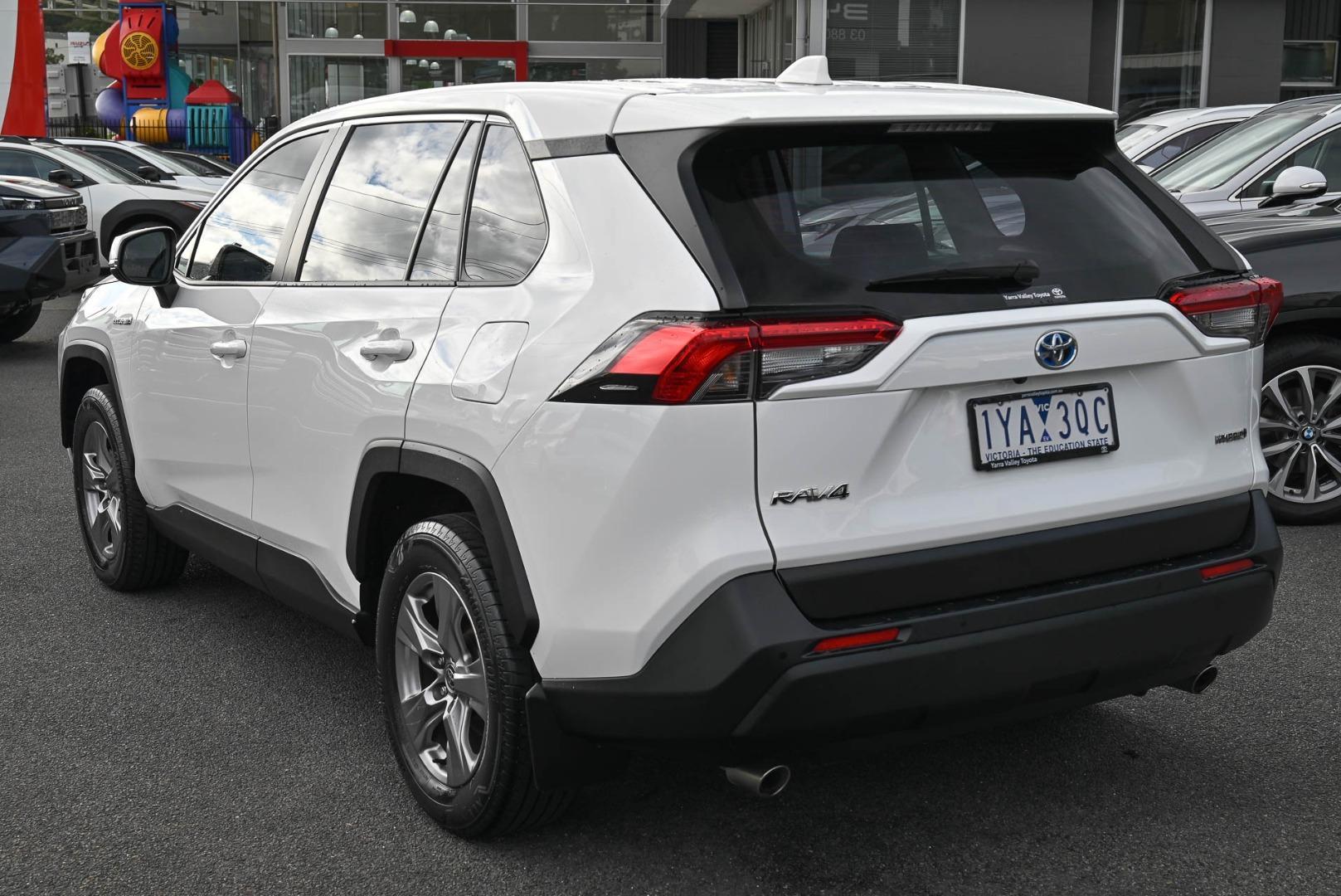 2023 Toyota RAV4 GX AWD in White