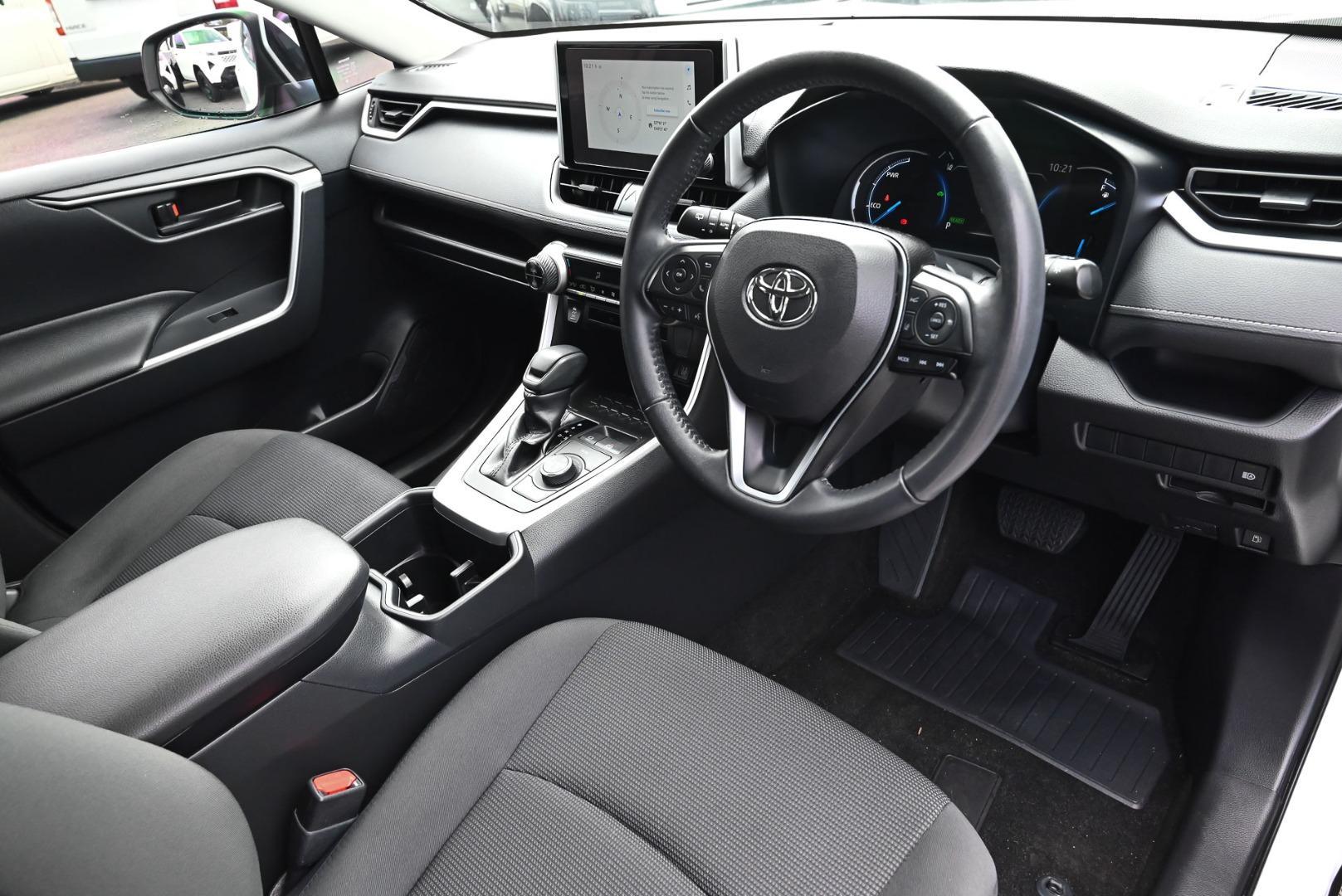 2023 Toyota RAV4 GX AWD in White