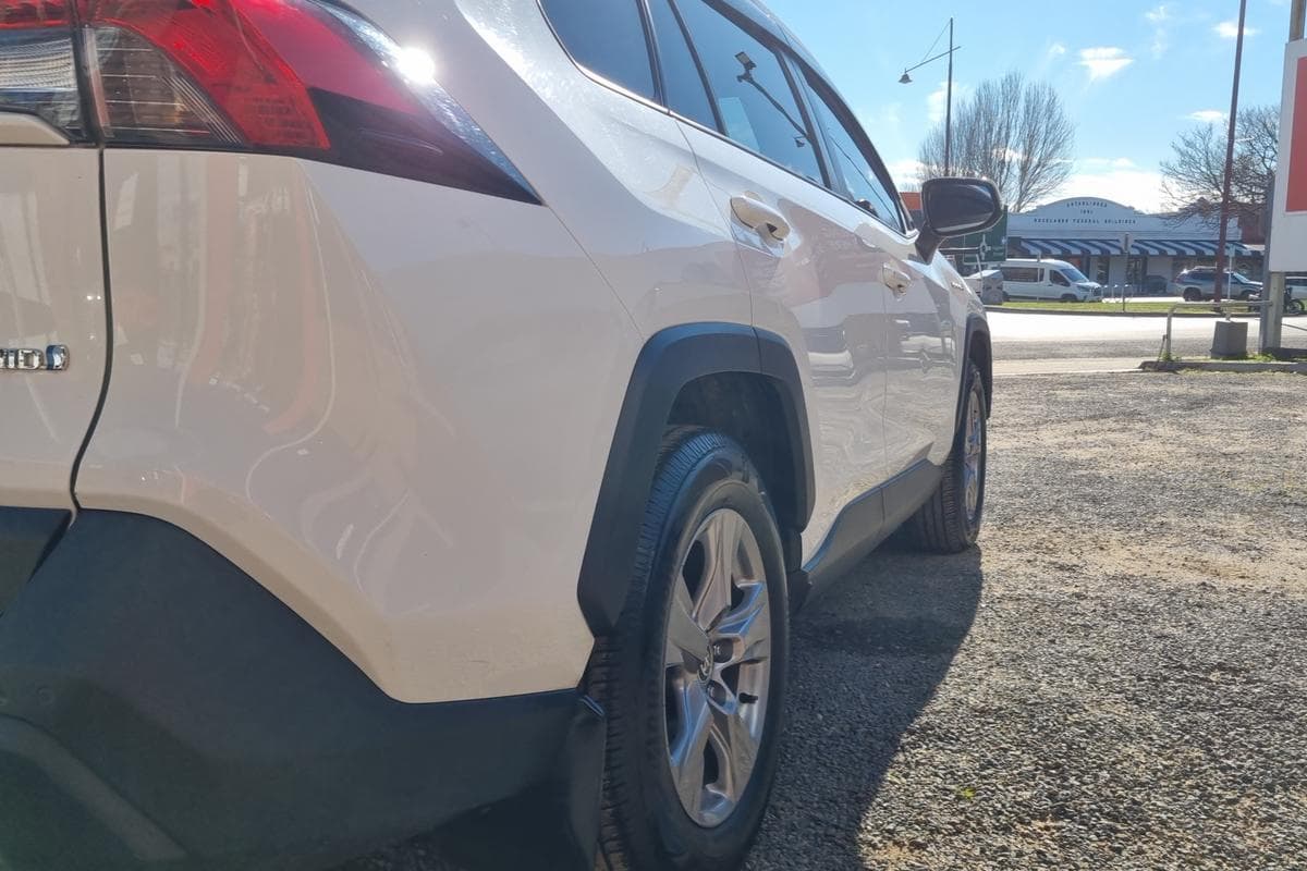 2021 Toyota RAV4 GX AWD in White
