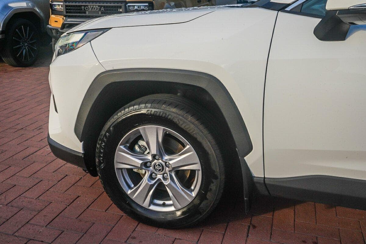 2022 Toyota RAV4 GX AWD in White