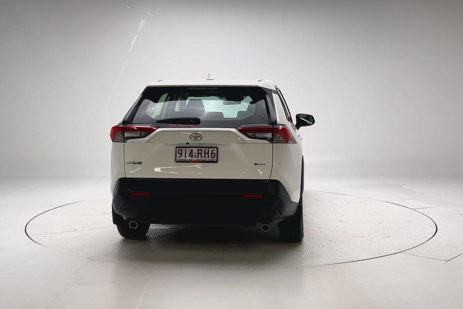 2025 Toyota RAV4 GX AWD in White